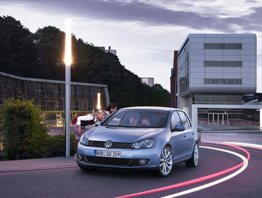  Volkswagen Golf 2008 года  (фото 18 из 126)